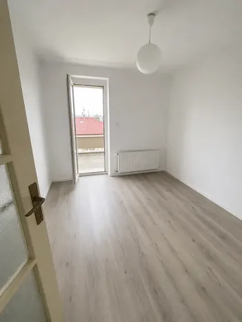 Pronájem bytu 2+kk, Praha - Strašnice, Starostrašnická, 40 m2