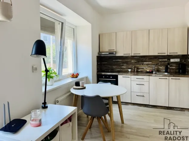 Pronájem bytu 1+kk, Brno, Veslařská, 26 m2