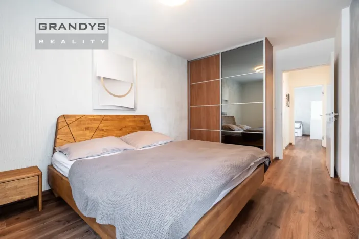 Pronájem bytu 3+kk, Praha, K Beranovu, 77 m2
