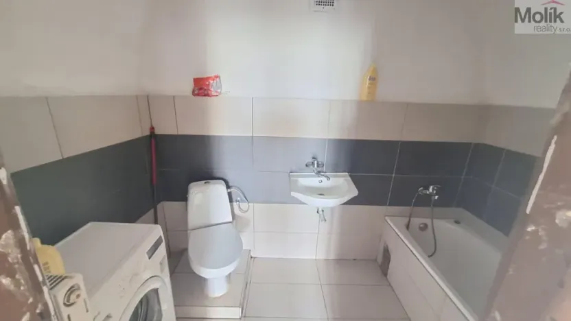 Prodej rodinného domu, Chabařovice, Náměstí 9. května, 150 m2