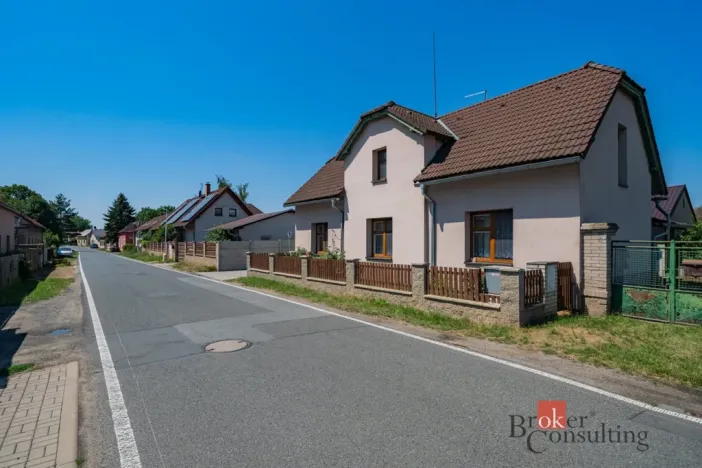 Prodej rodinného domu, Tišice - Kozly, Labská, 180 m2