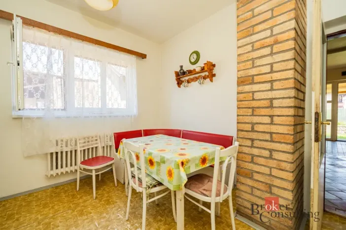 Prodej rodinného domu, Tišice - Kozly, Labská, 180 m2