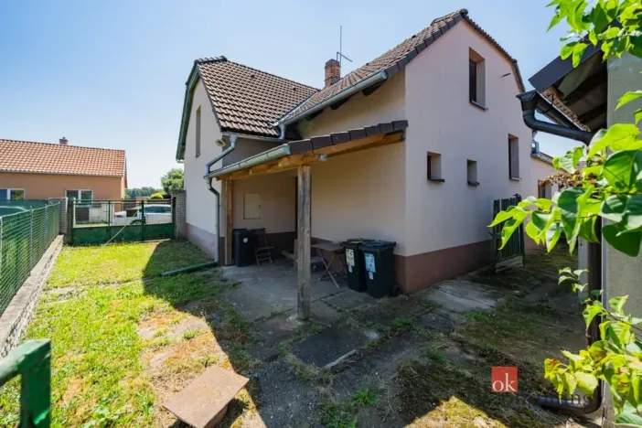 Prodej rodinného domu, Tišice - Kozly, Labská, 180 m2