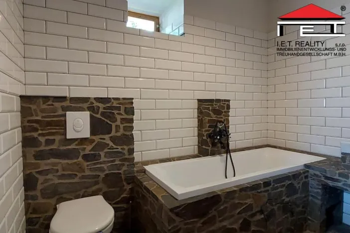Pronájem rodinného domu, Babice, U Výmoly, 212 m2