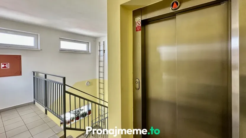 Pronájem bytu 1+kk, Znojmo, Mičurinova, 37 m2