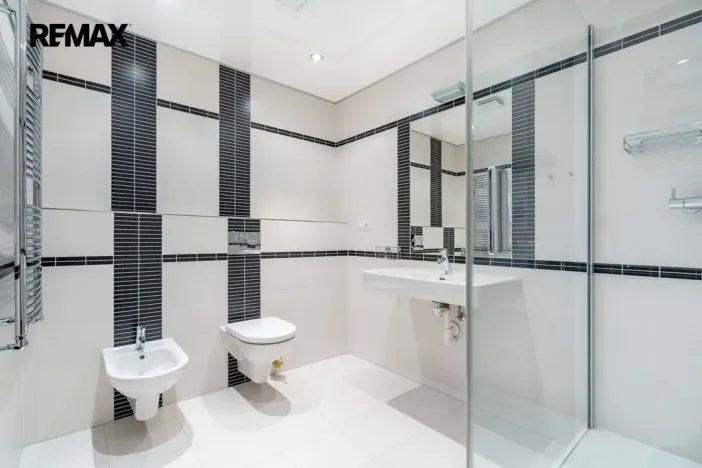 Prodej bytu 4+kk, Karlovy Vary, Libušina, 171 m2