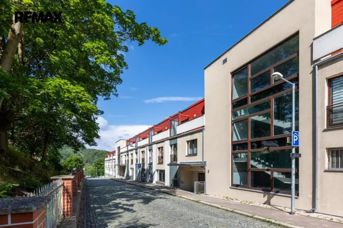 Prodej bytu 4+kk, Karlovy Vary, Libušina, 171 m2
