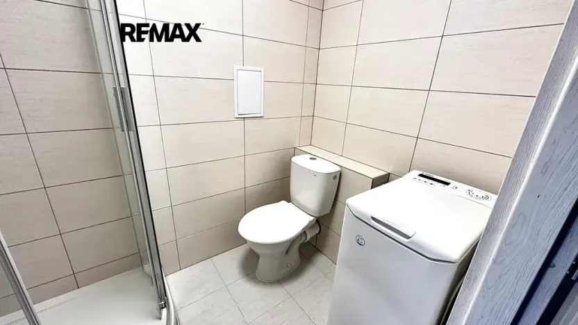 Pronájem bytu 1+kk, Kladno, Italská, 27 m2