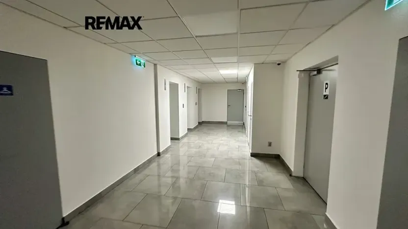 Pronájem kanceláře, Praha - Háje, Kupeckého, 100 m2