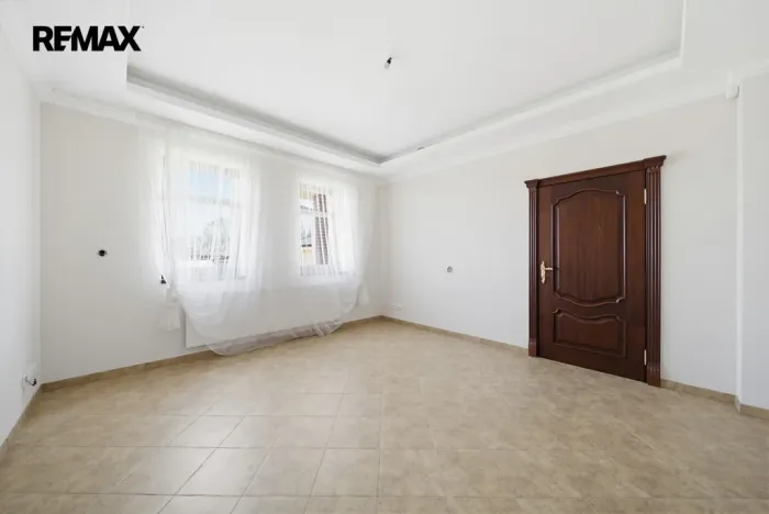 Prodej rodinného domu, Jesenice - Zdiměřice, Sýkorová, 363 m2
