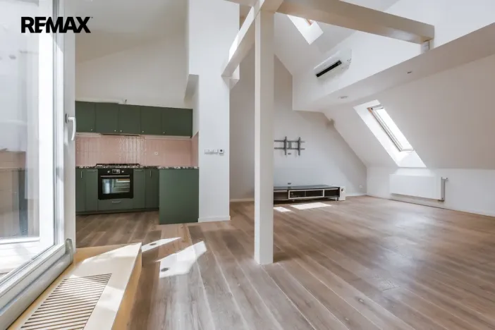 Prodej bytu 3+kk, Praha - Žižkov, Křišťanova, 144 m2