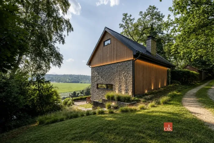 Prodej chaty, Týn nad Vltavou - Hněvkovice na levém břehu Vltavy, 80 m2
