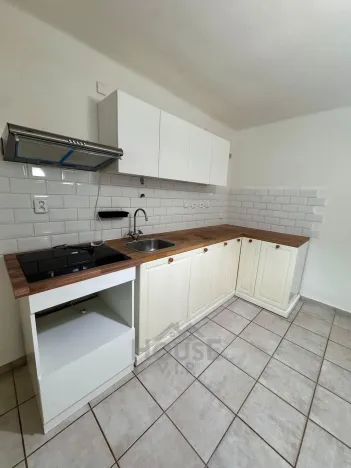 Pronájem bytu 3+kk, Praha - Žižkov, Jeseniova, 71 m2