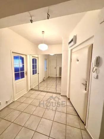 Pronájem bytu 3+kk, Praha - Žižkov, Jeseniova, 71 m2