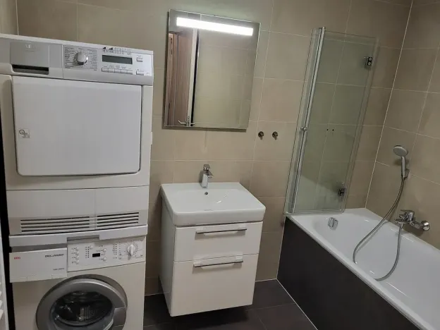 Pronájem bytu 2+kk, Ostrava - Moravská Ostrava, náměstí Biskupa Bruna, 58 m2