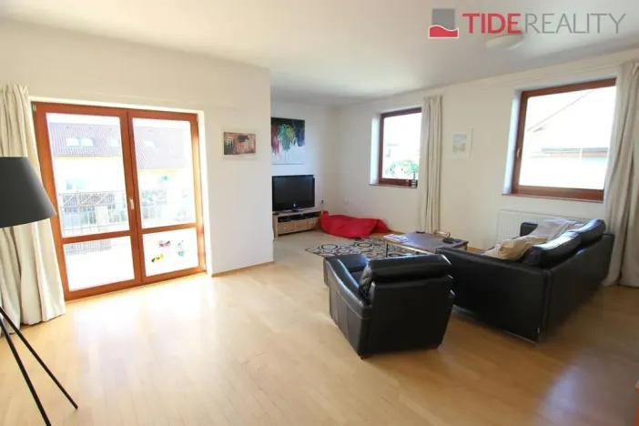 Pronájem vily, Jesenice, Vilová, 420 m2