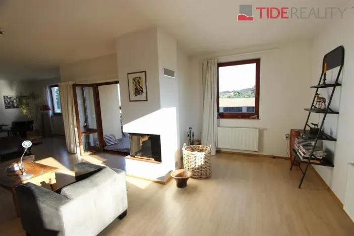 Pronájem vily, Jesenice, Vilová, 420 m2