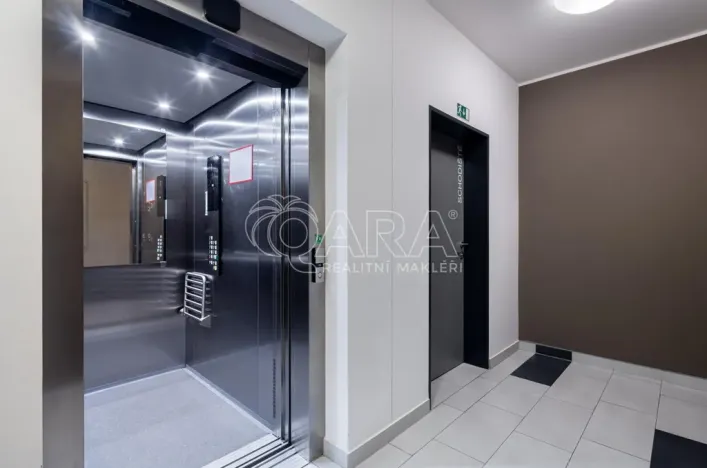Prodej bytu 2+kk, Praha - Stodůlky, Svitákova, 67 m2