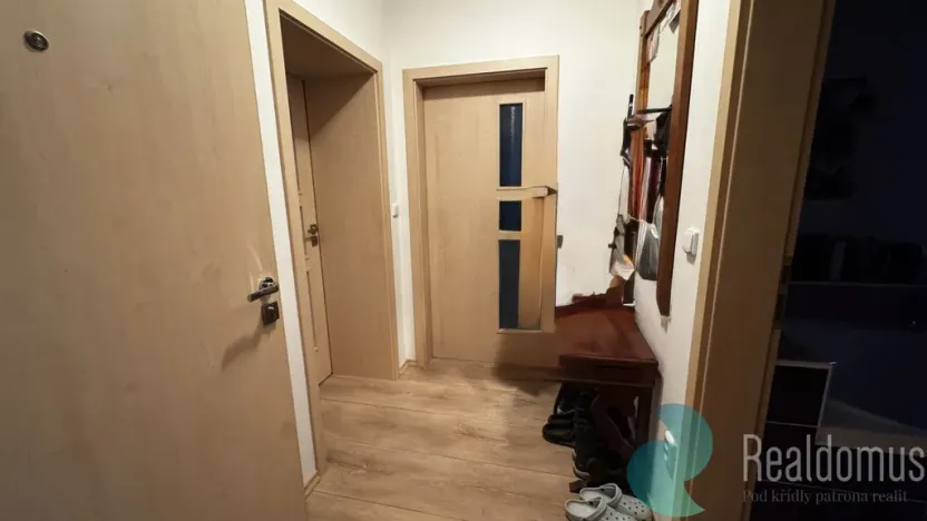 Pronájem bytu 2+1, Včelná, 79 m2