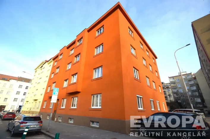 Pronájem skladu, Praha - Nusle, U Jedličkova ústavu, 14 m2