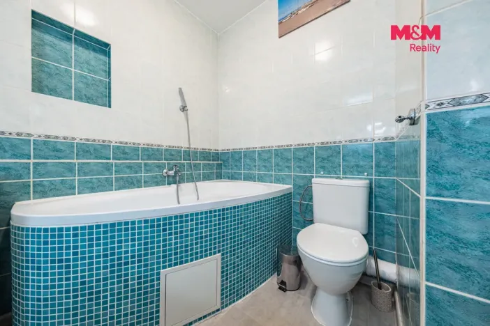 Prodej bytu 3+1, Volary, Sídl. Míru, 70 m2