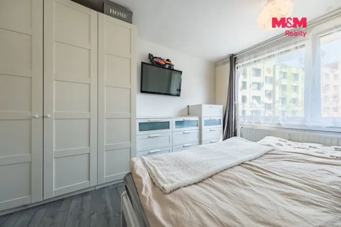 Prodej bytu 3+1, Volary, Sídl. Míru, 70 m2
