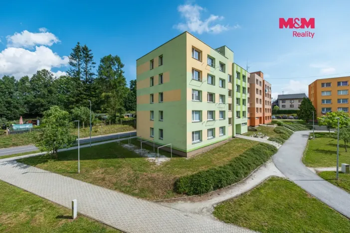 Prodej bytu 3+1, Volary, Sídl. Míru, 70 m2