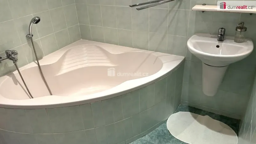 Prodej bytu 2+kk, Praha - Kamýk, Zárubova, 43 m2