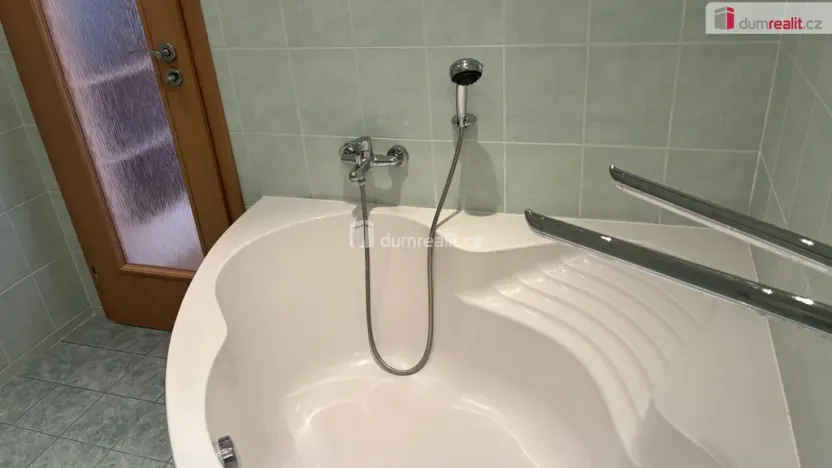 Prodej bytu 2+kk, Praha - Kamýk, Zárubova, 43 m2