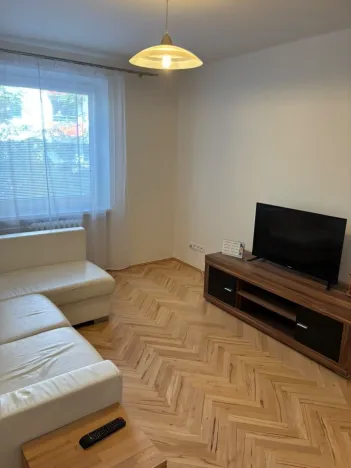 Pronájem bytu 2+1, Pardubice, Bratranců Veverkových, 51 m2