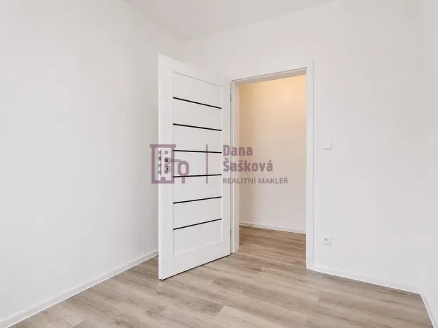 Pronájem bytu 3+kk, Jindřichův Hradec - Jindřichův Hradec I, nám. Míru, 57 m2
