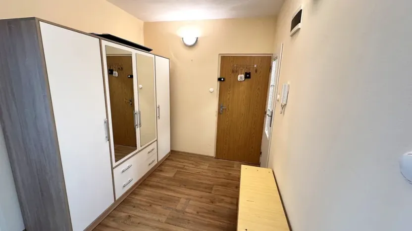 Prodej bytu 2+1, Klášterec nad Ohří, Lidická, 63 m2