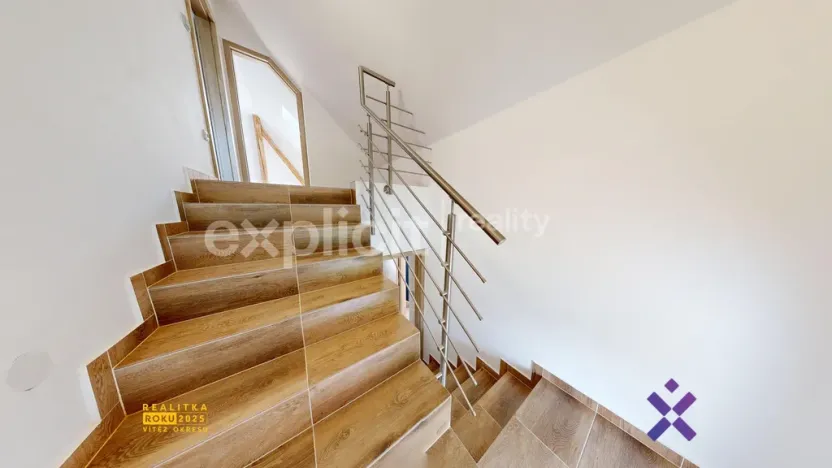 Pronájem rodinného domu, Lužná, 150 m2