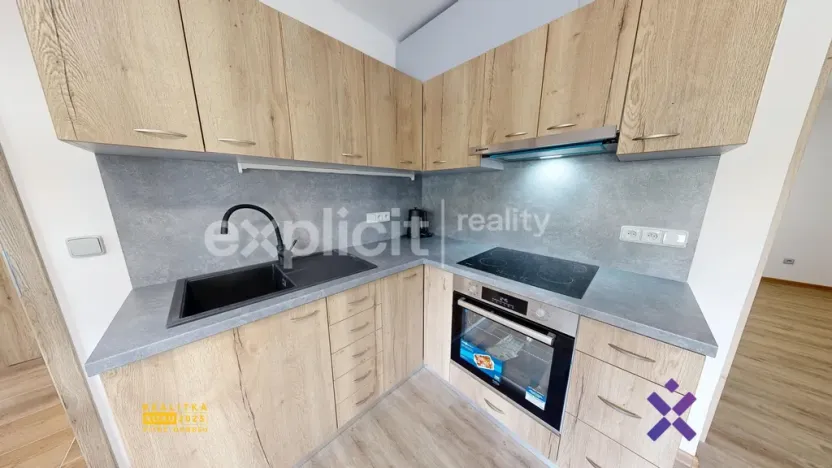 Pronájem rodinného domu, Lužná, 150 m2