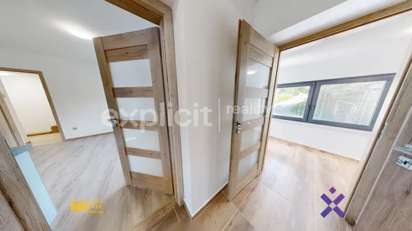 Pronájem rodinného domu, Lužná, 150 m2