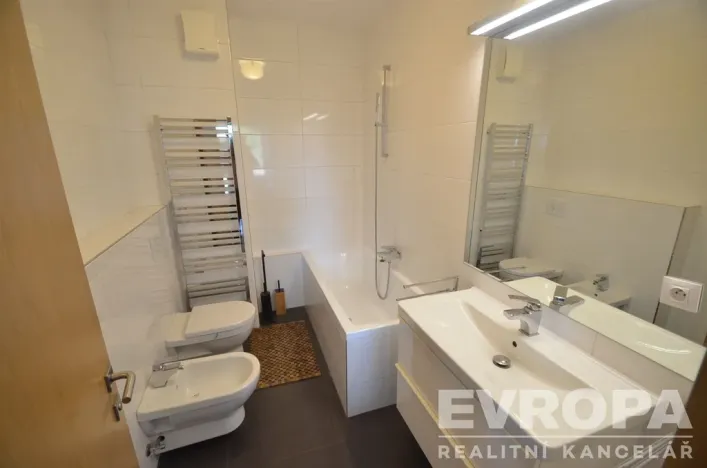 Pronájem bytu 3+kk, Praha, Na Křtině, 98 m2