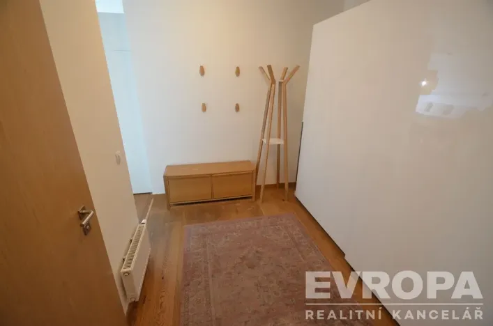 Pronájem bytu 3+kk, Praha, Na Křtině, 98 m2