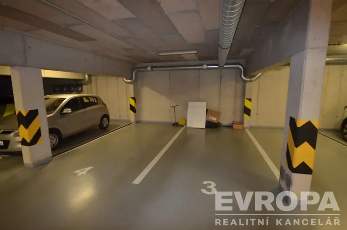 Pronájem bytu 3+kk, Praha, Na Křtině, 98 m2