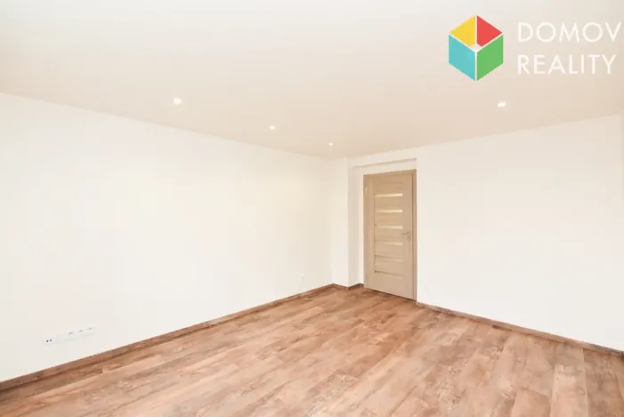 Prodej bytu 2+1, Králův Dvůr, Pod Hájem, 60 m2