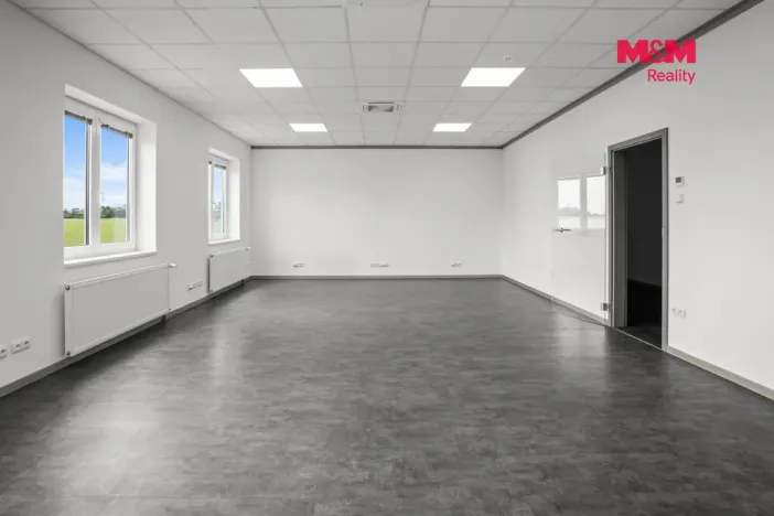 Pronájem kanceláře, Pletený Újezd, Družstevní, 451 m2