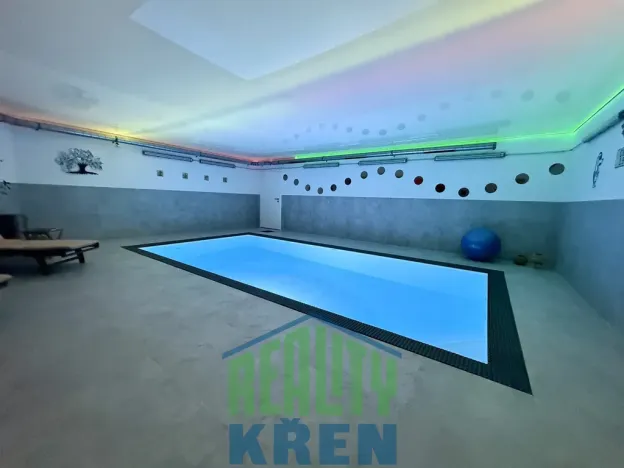Prodej rodinného domu, Kladno, Vinařická, 345 m2