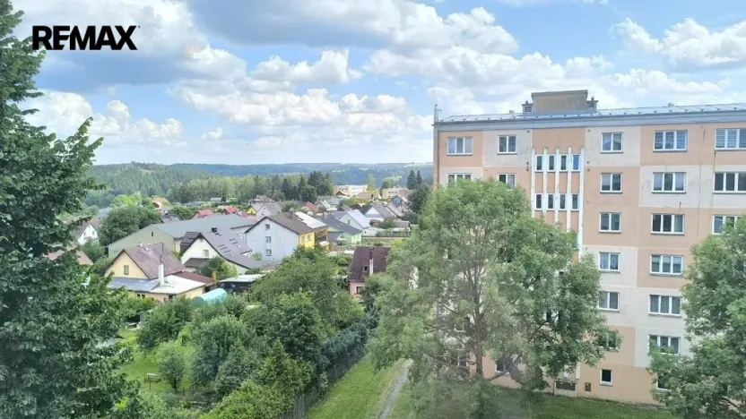Prodej bytu 2+1, Rotava, Sídliště, 53 m2