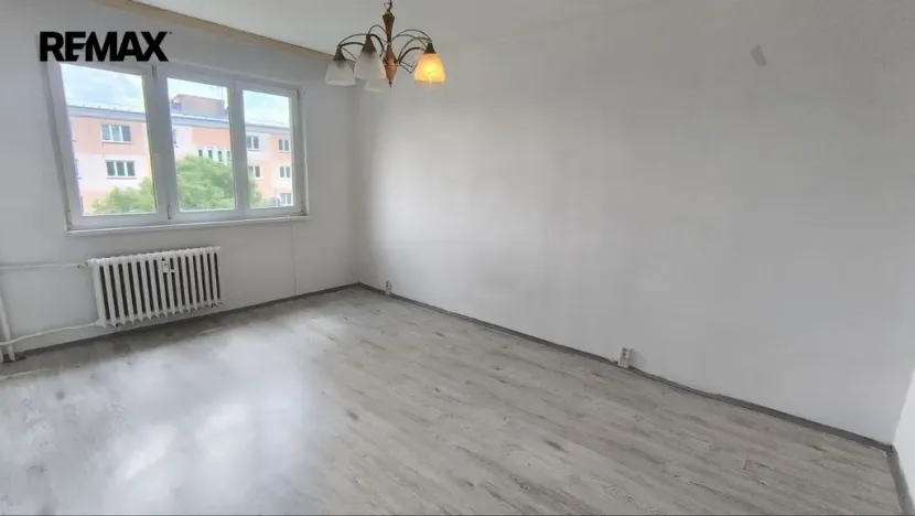Prodej bytu 2+1, Rotava, Sídliště, 53 m2