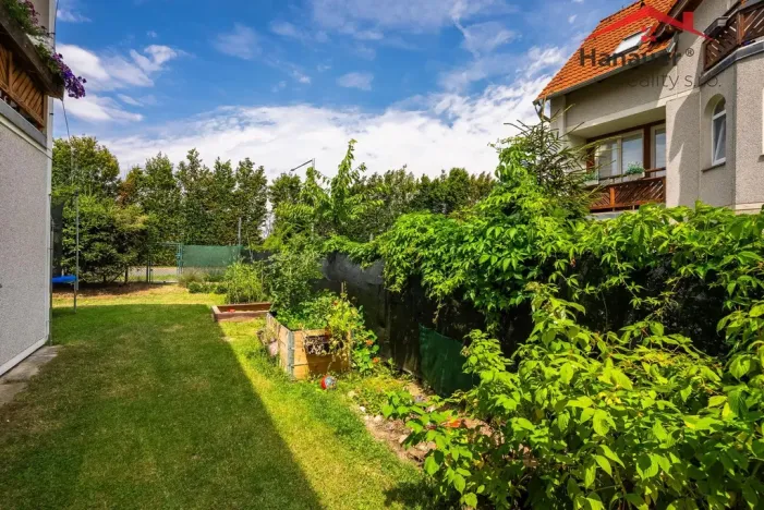 Prodej bytu 2+1, Nupaky, Slunečná, 47 m2
