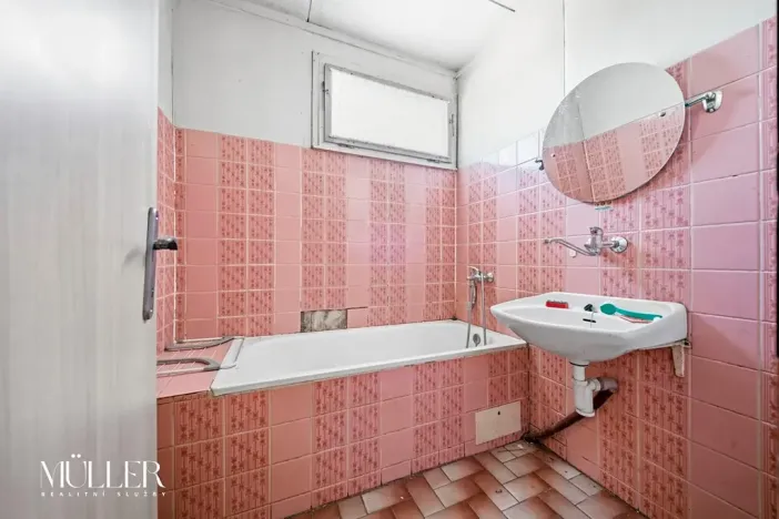 Prodej rodinného domu, Holice, Ve Drahách, 100 m2