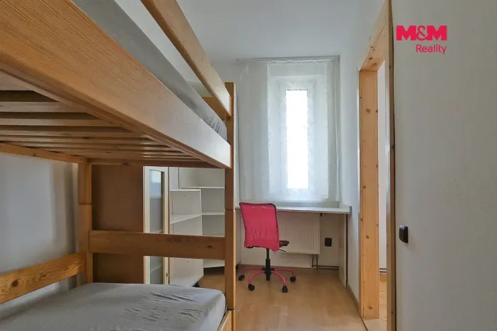 Pronájem bytu 4+1, Čáslav - Čáslav-Nové Město, Husova, 98 m2
