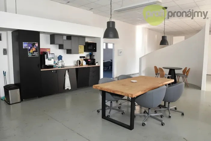 Pronájem výrobních prostor, Ostrava, Cihelní, 701 m2