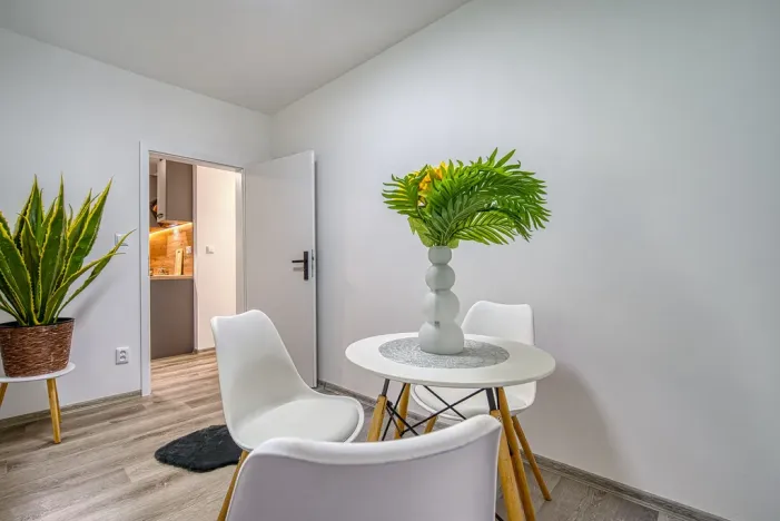 Pronájem bytu 4+1, Děčín - Děčín IX-Bynov, Nálepkova, 78 m2