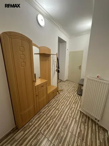 Pronájem bytu 2+1, Karlovy Vary, Libušina, 47 m2
