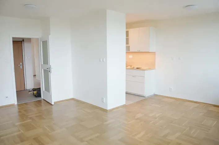 Pronájem bytu 3+1, Praha, Od Vysoké, 77 m2